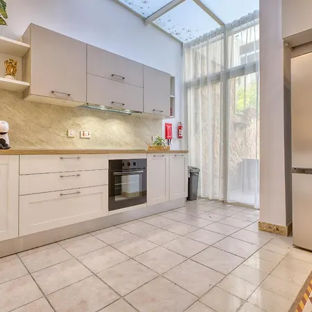 Charming&cosy Maisonette In Rabe1-1