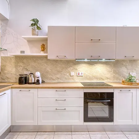 Charming&cosy Maisonette In Rabe1-1