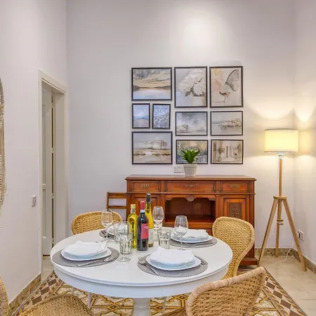 Charming&cosy Maisonette In Rabe1-1 * Sliema