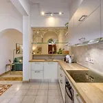 Nyaraló Charming And Cosy Maisonette In Rabe1-1 Sliema